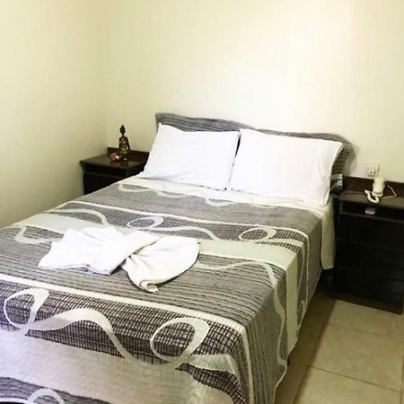 Hotel Santos Campina Verde Ngoại thất bức ảnh