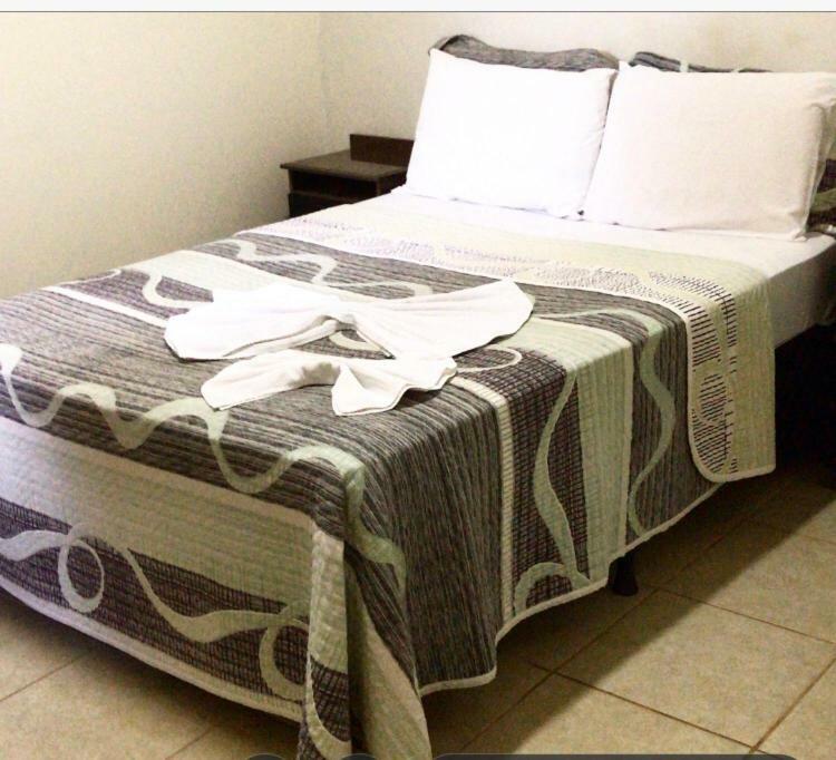 Hotel Santos Campina Verde Ngoại thất bức ảnh
